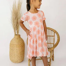 Pocket Dress in Peach Hau