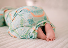 Lei Stand Baby Bamboo Layette Gown 0-3mos