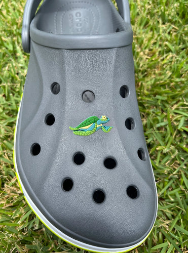 Hawaii Themed Jibbitz Croc Charm - Turtle w/ Yellow Flower