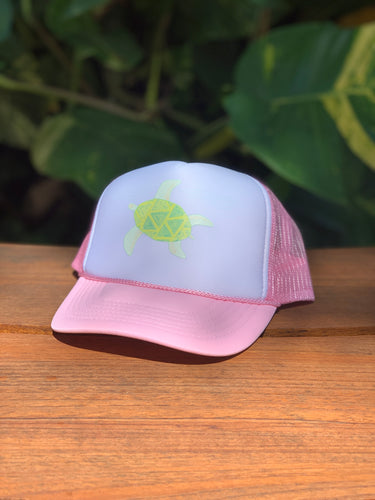 Sea Turtle Trucker Hat : Light Pink / White