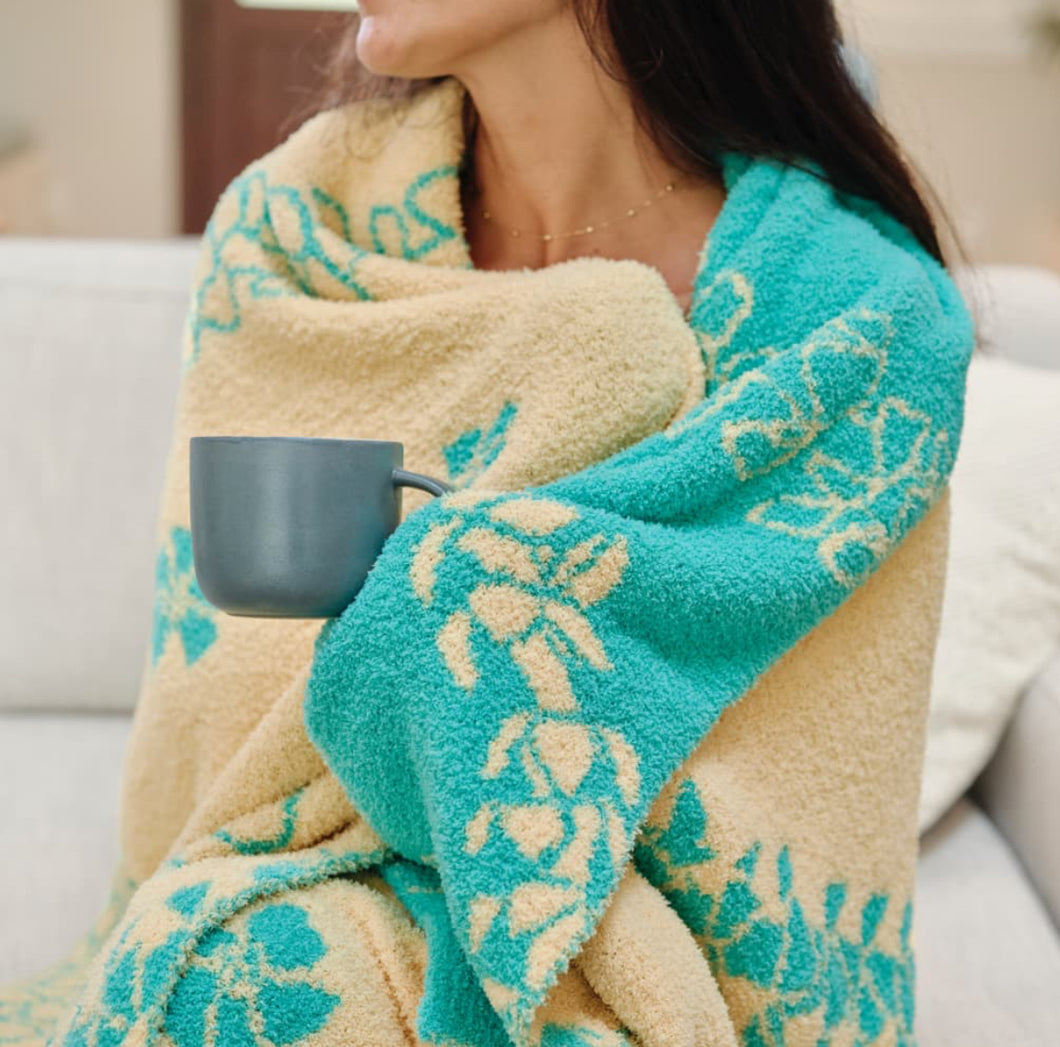 Puakenikeni Bliss Blanket 56x78