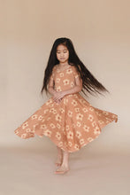 Honey Hau Short Sleeve Twirl Dress