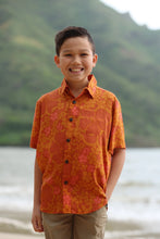 Maverick Button Up in Pua Pa'ina