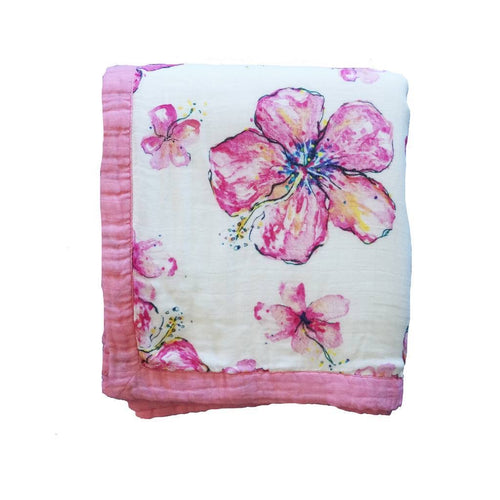 Hibiscus Kiss Hawaiian Bamboo and Cotton blend Quilt